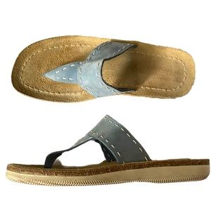 Lands End Blue leather/ cork flip flops 7 1/2